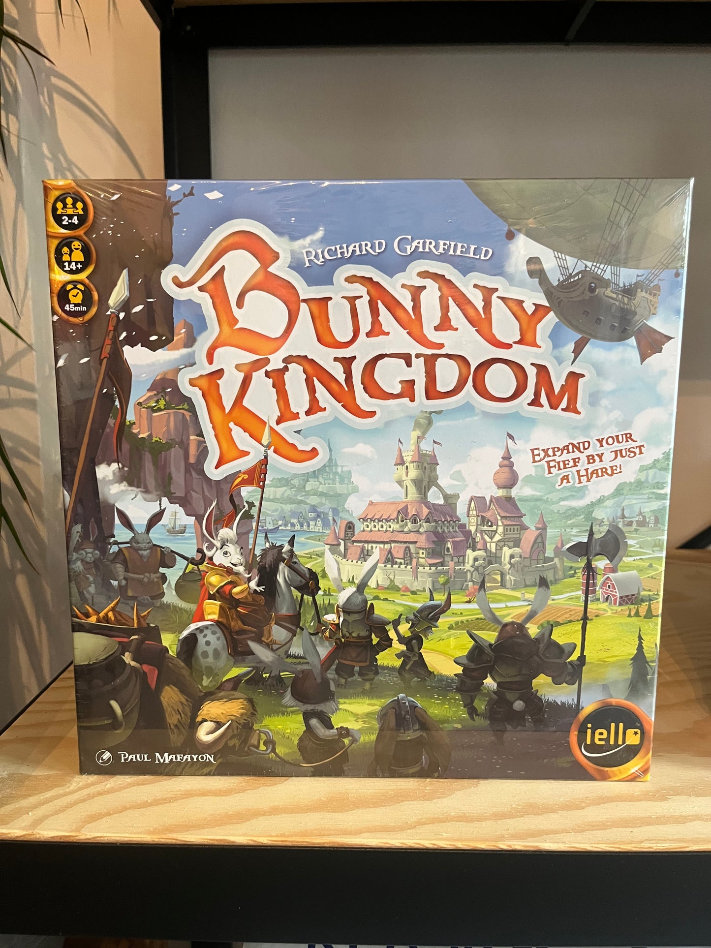 Bunny Kingdom by Iello - English