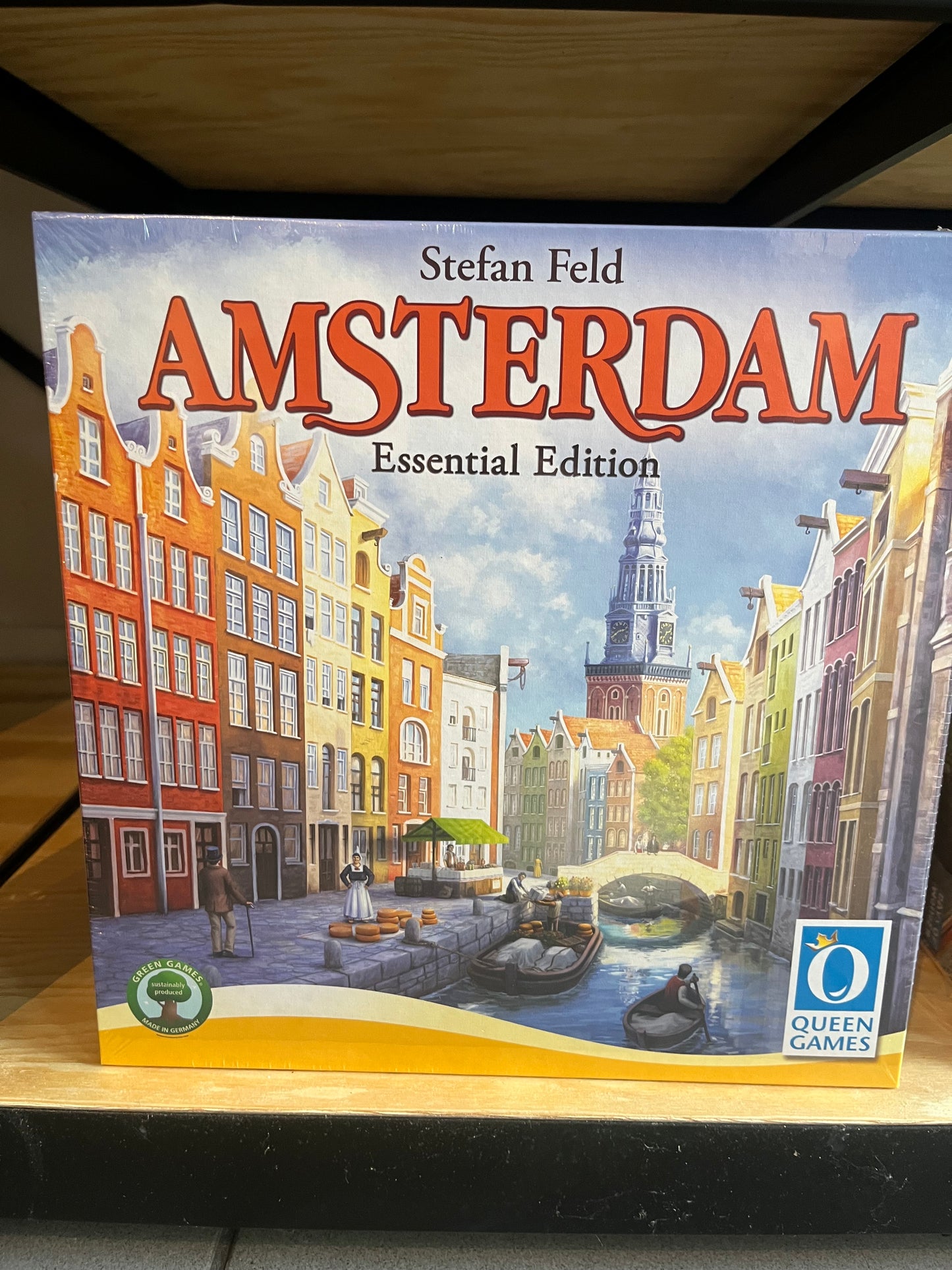 Amsterdam: Essential Edition - English - QUG001